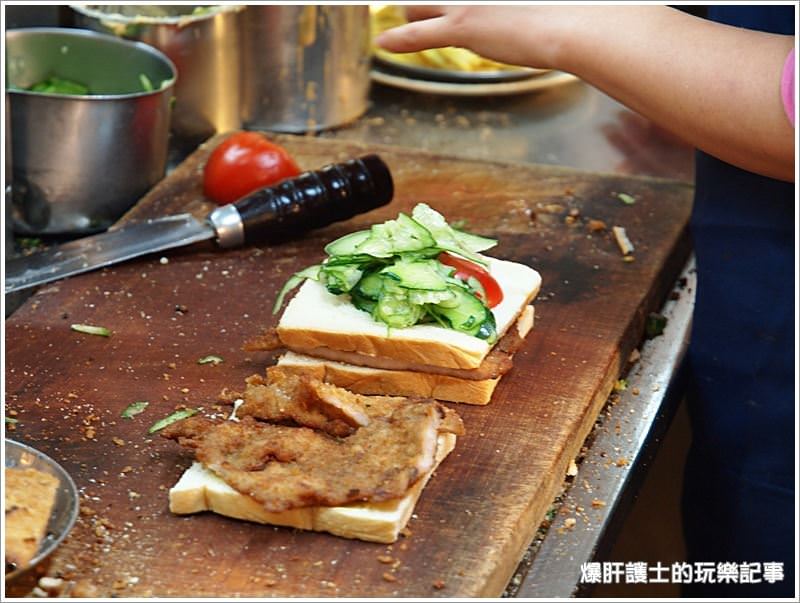 【基隆美食】廟口必吃!! 配料豐富的碳烤三明治 - nurseilife.cc